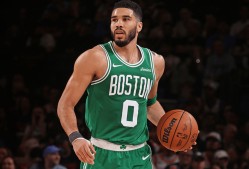 九游娱乐 塔图姆在TL比赛中突破纪录，突破纪录引发热议！